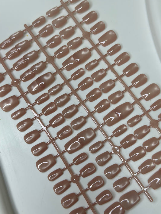 Soft Mocha Short Length Cat Eye Press on Nails