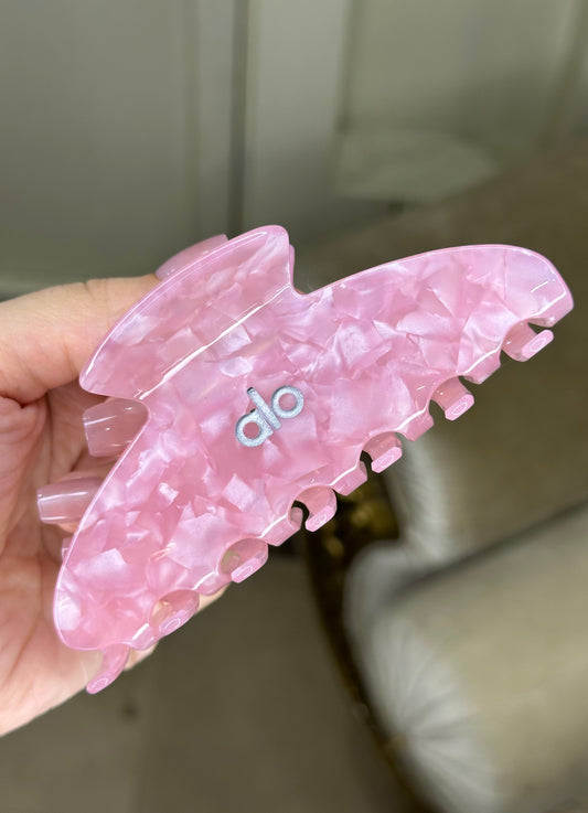 Alo 90’s Claw Clip - Paradise Pink