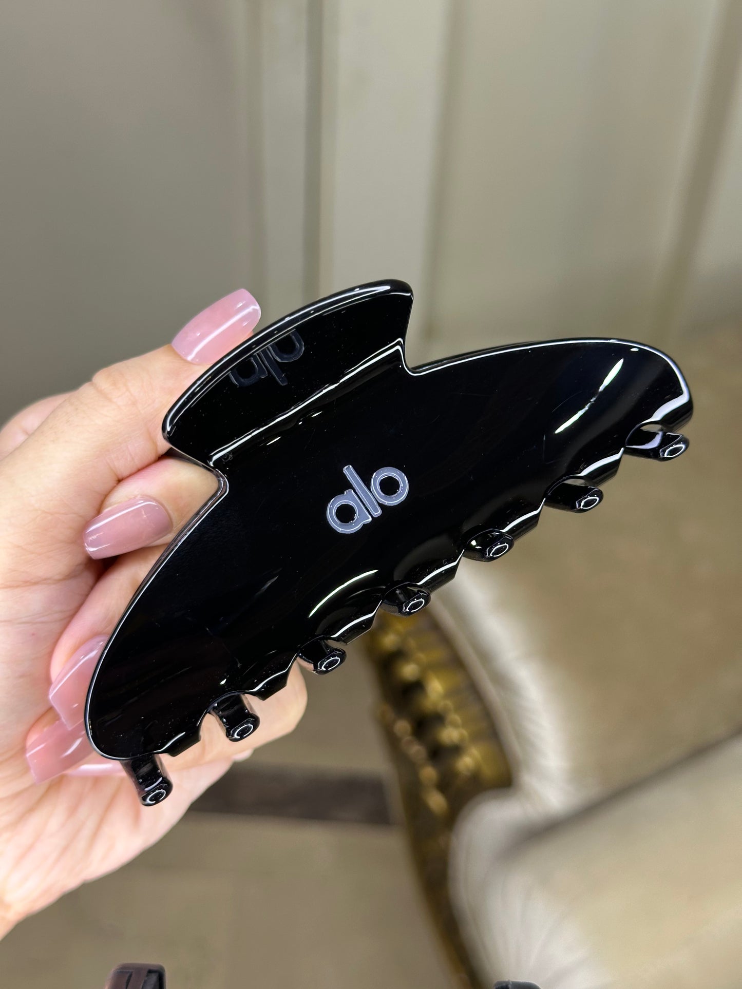 Alo 90's Claw Clip