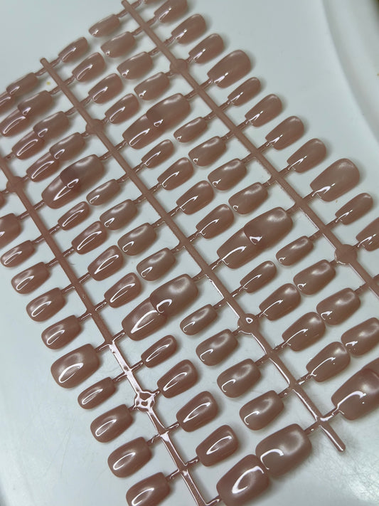 Soft Mocha Short Length Cat Eye Press on Nails