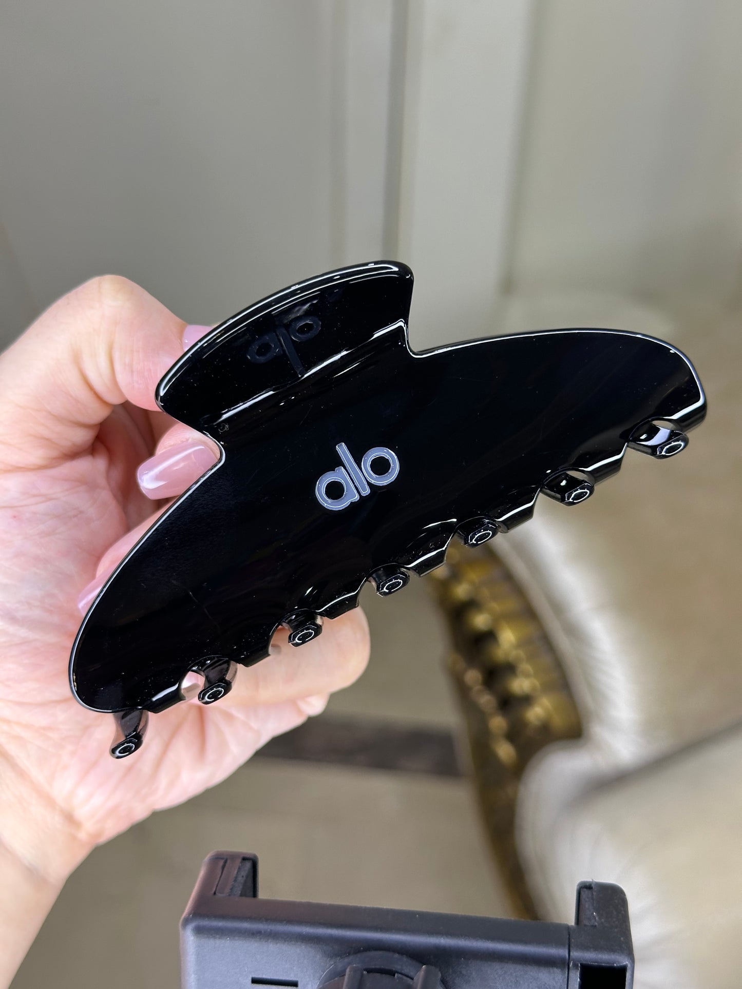 Alo 90's Claw Clip