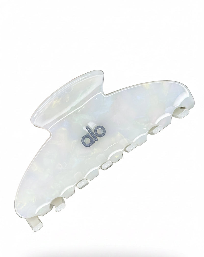 Alo 90’s Claw Clip - White pearl