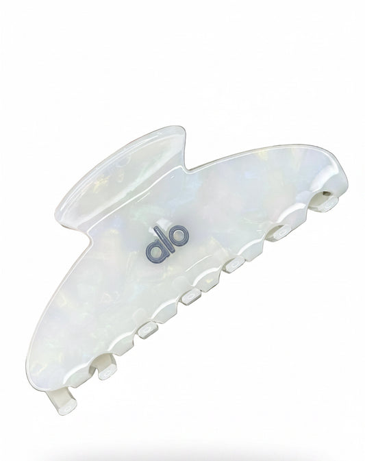 Alo 90’s Claw Clip - White pearl